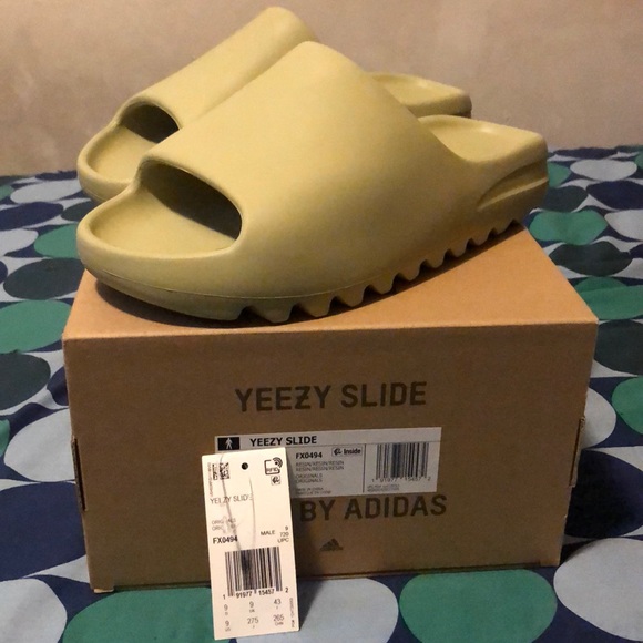 yeezy slides mens 9